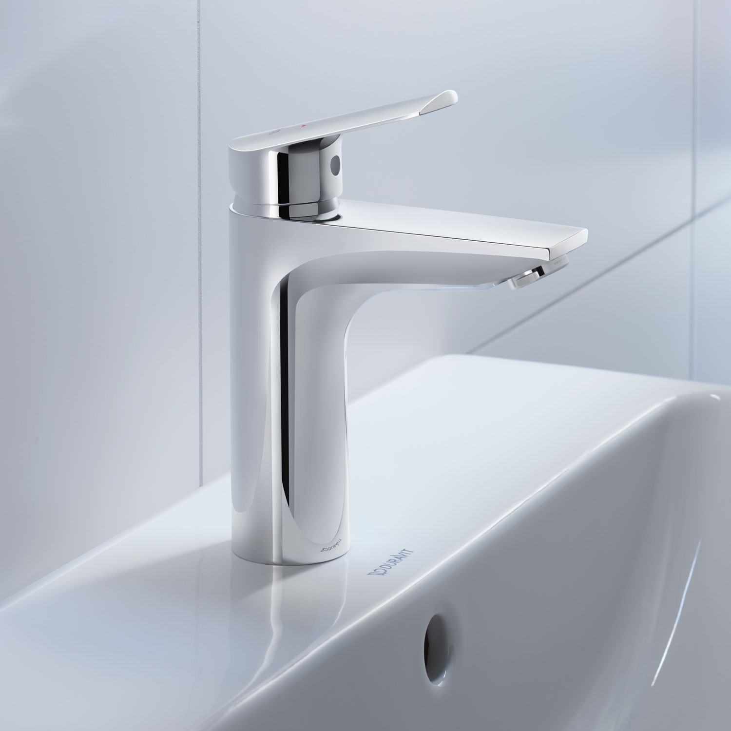 Duravit No.1 faucet on handrinse basin
